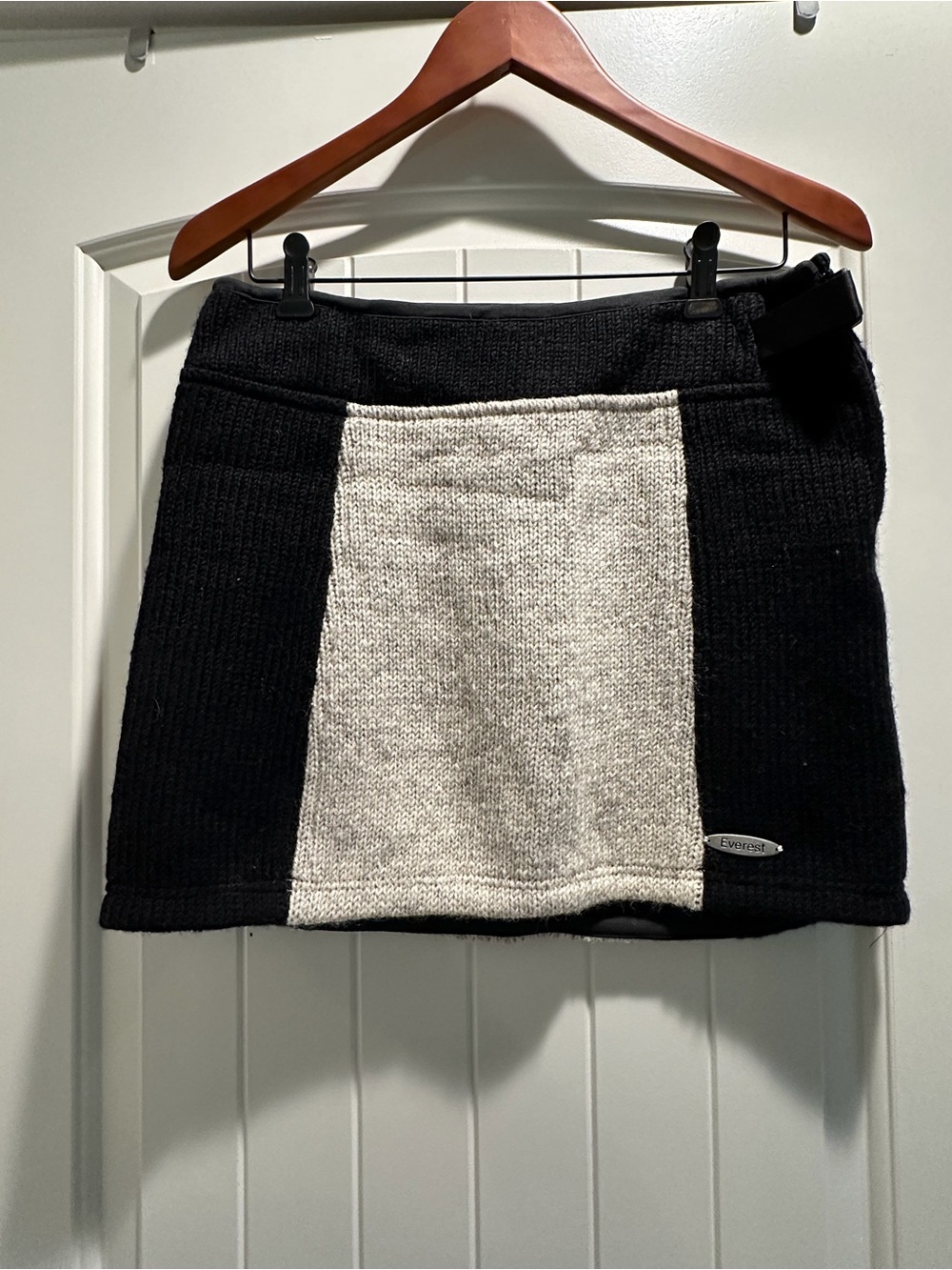 Everest Designs Wool Black and Cream Knit Mini Skirt